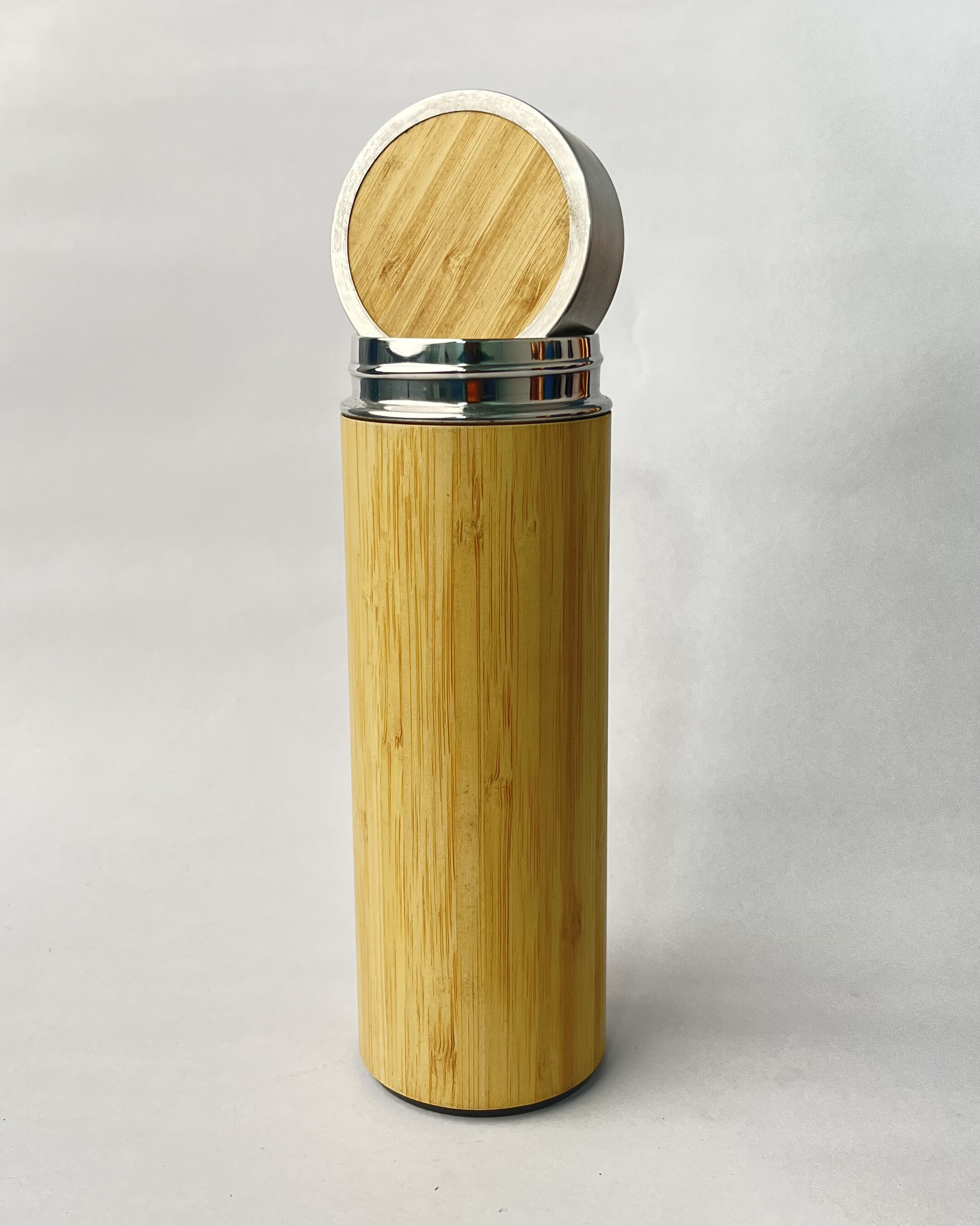 BambooZen – Natural bamboo bottle with stainless steel accents